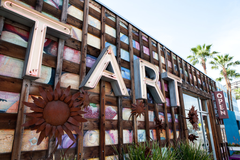 TART Restaurant Sign