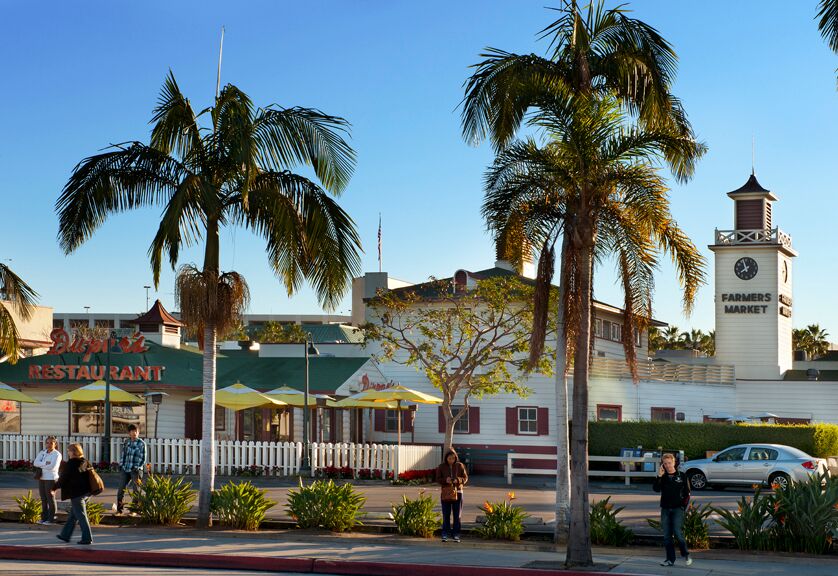 Friends & Family Opens New Pizza Restaurant at Original Farmers Market -  Eater LA