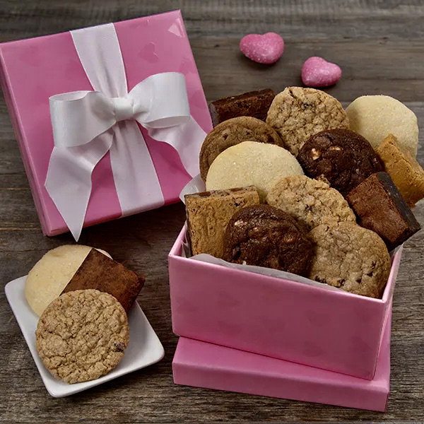 https://localfoodeater.com/wp-content/uploads/2022/02/With-Love-Brownie-Gift-Box_large.jpg-copy.jpeg